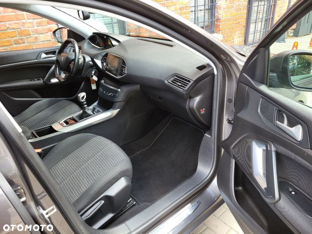 Peugeot 308 - 19