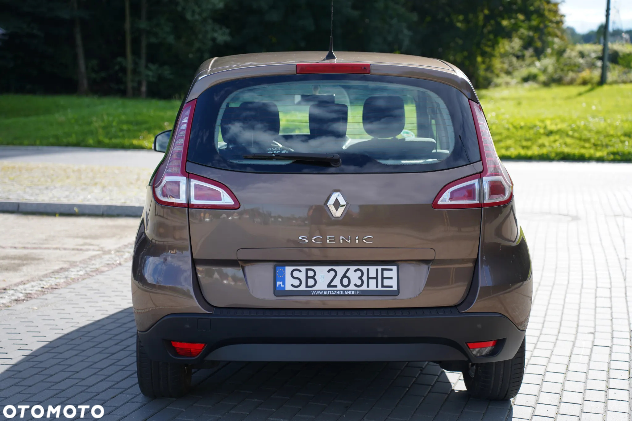 Renault Scenic 1.6 16V 110 Authentique - 10