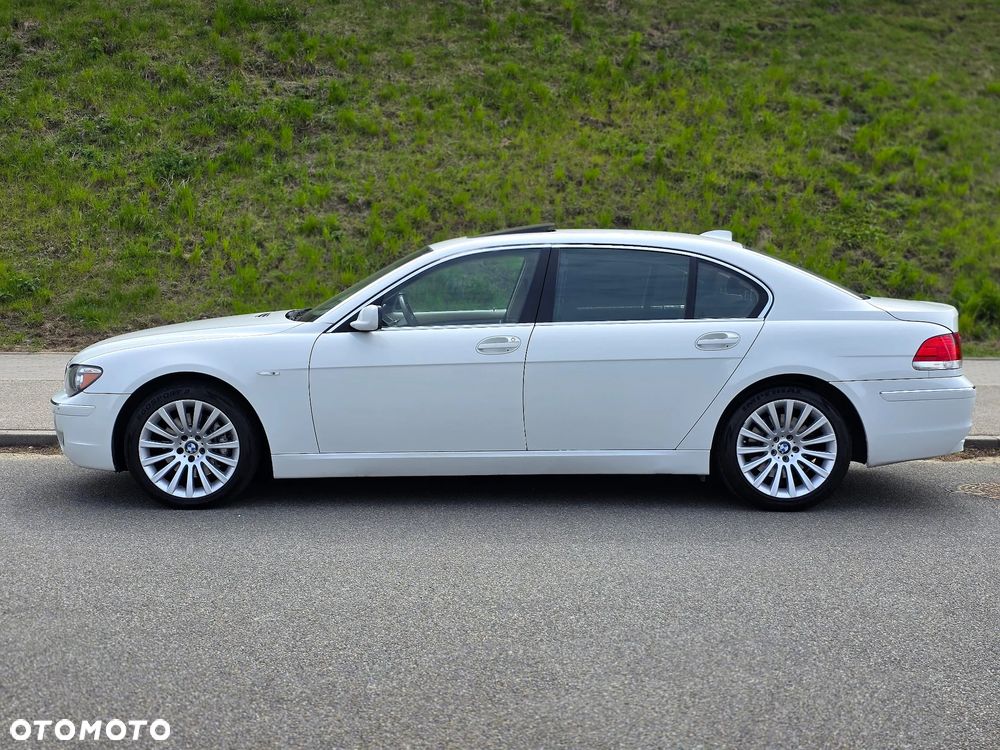BMW Seria 7 750i L - 7