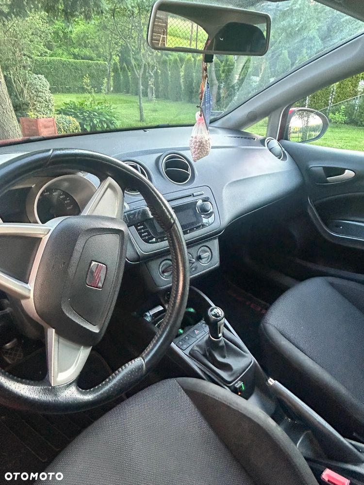 Seat Ibiza 1.6 16V Reference - 7