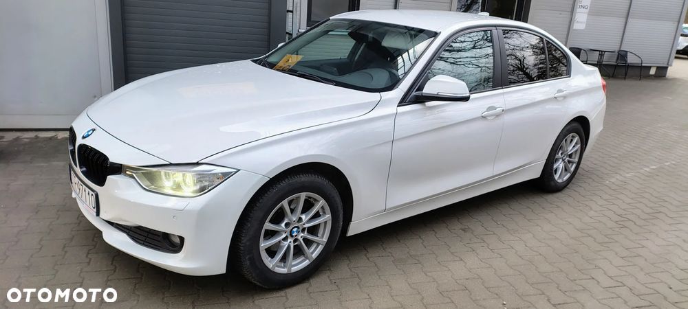 BMW Seria 3 318d - 8