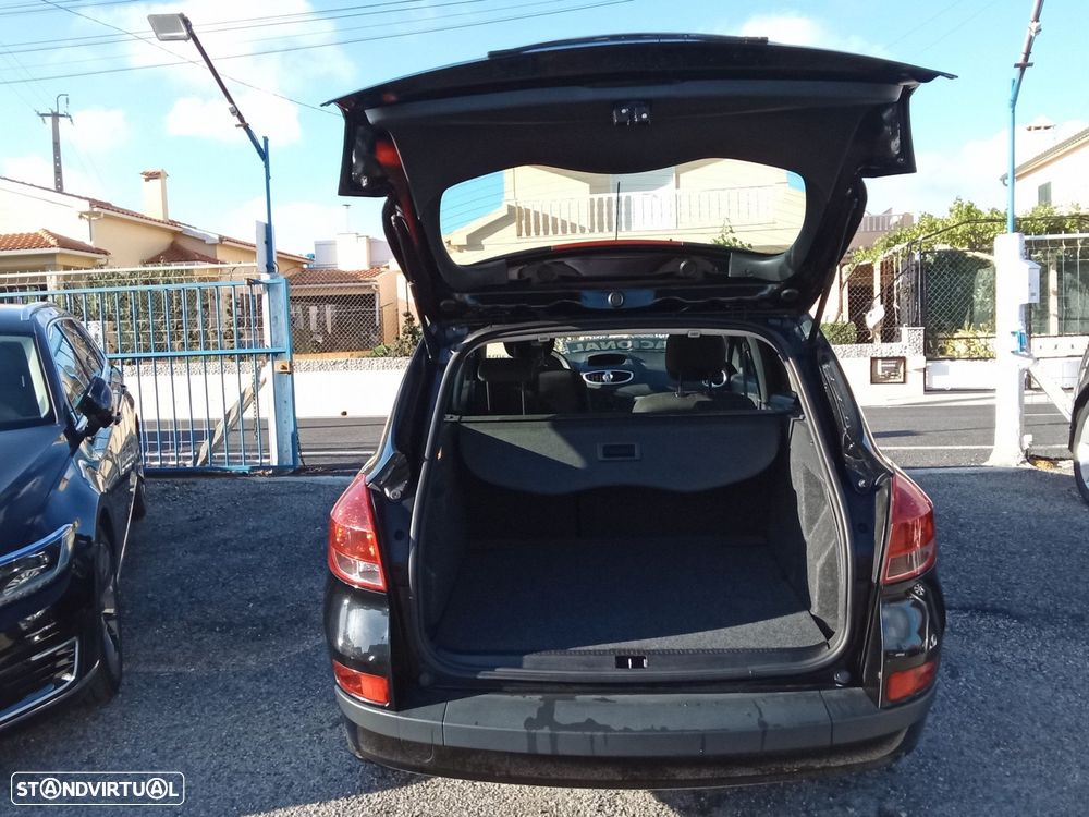 Renault Clio Break 1.2 16V GT - 8