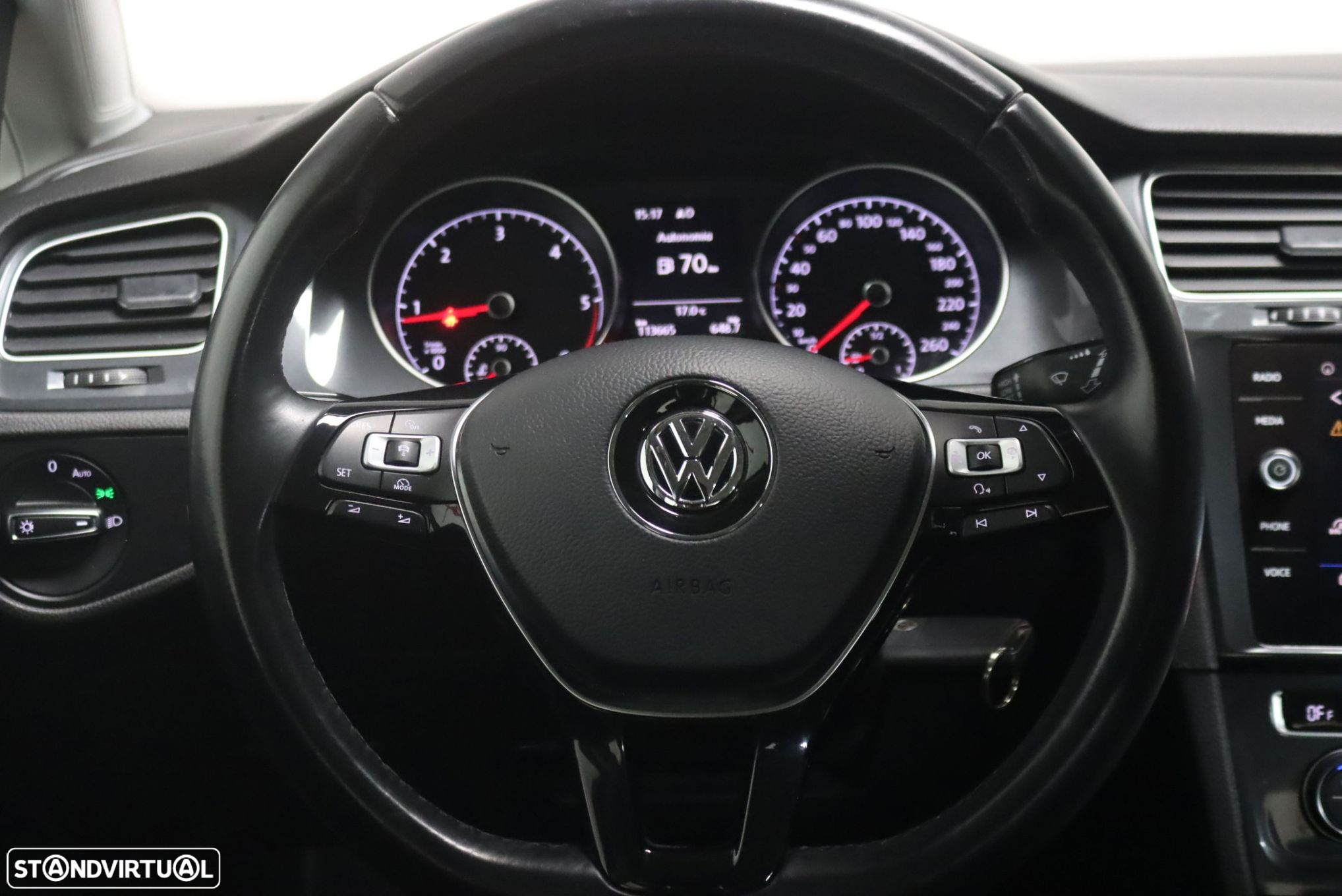 VW Golf 1.6 TDI R-Line - 11
