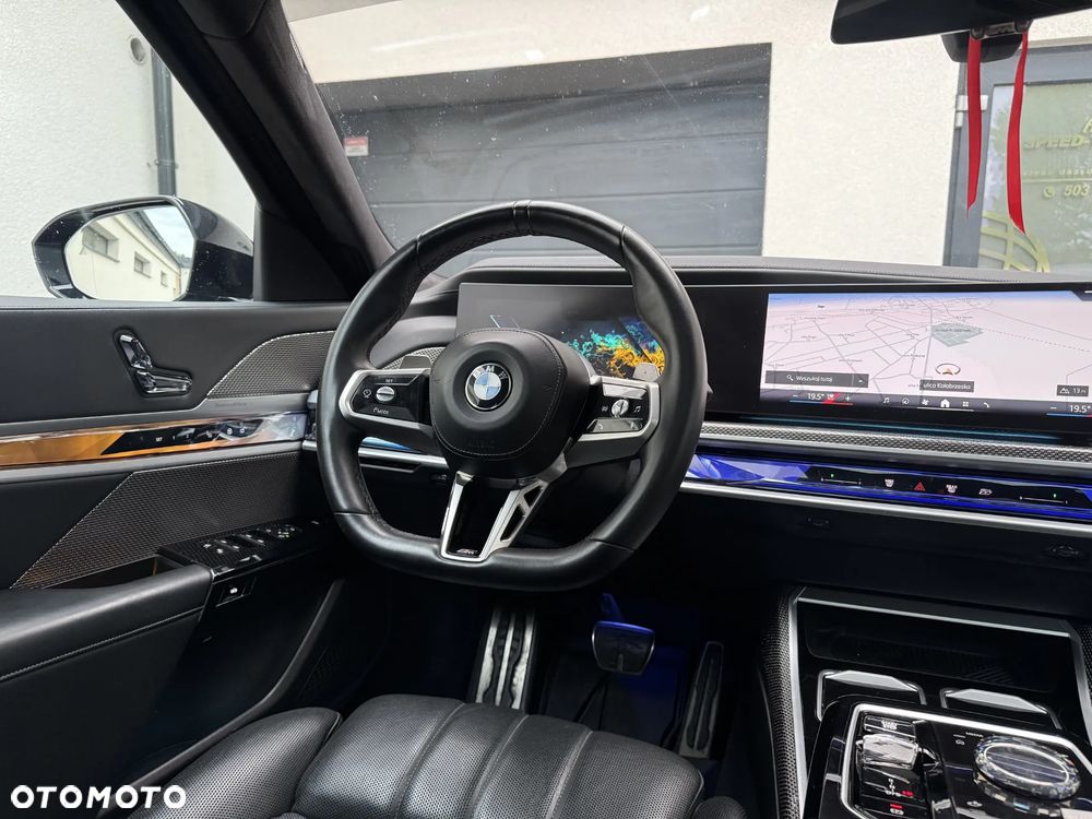 BMW Seria 7 - 12
