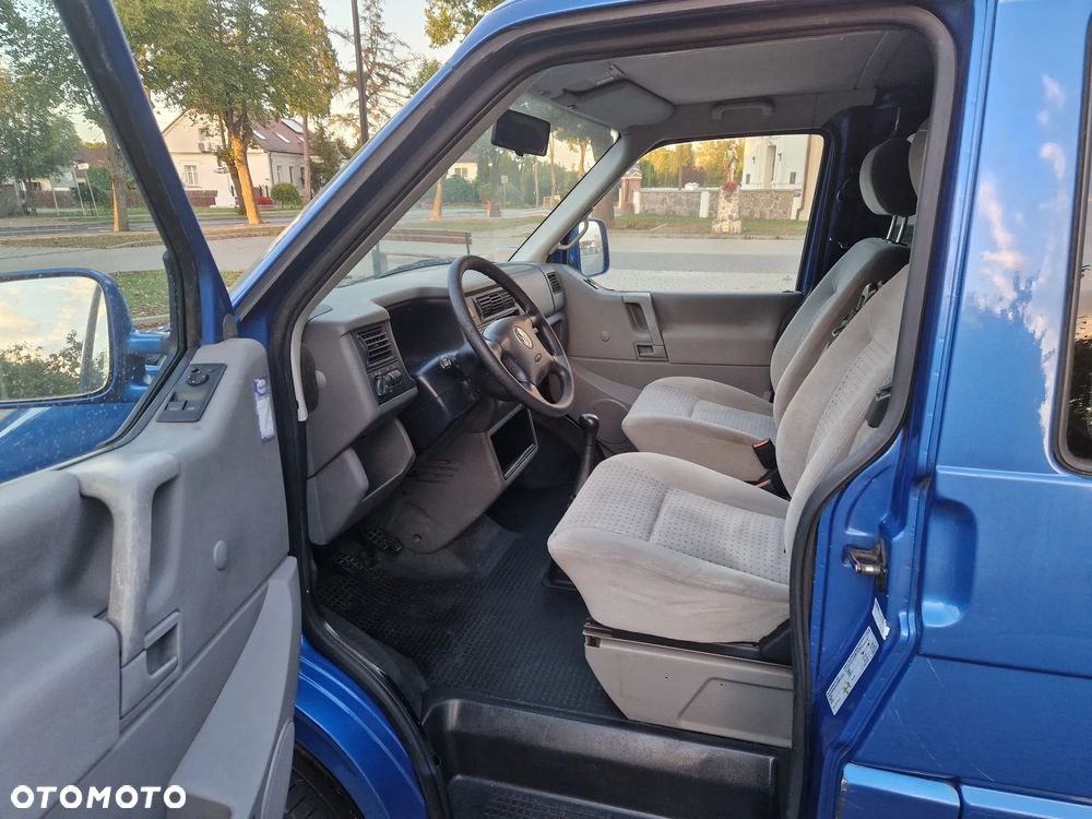 Volkswagen Transporter - 9