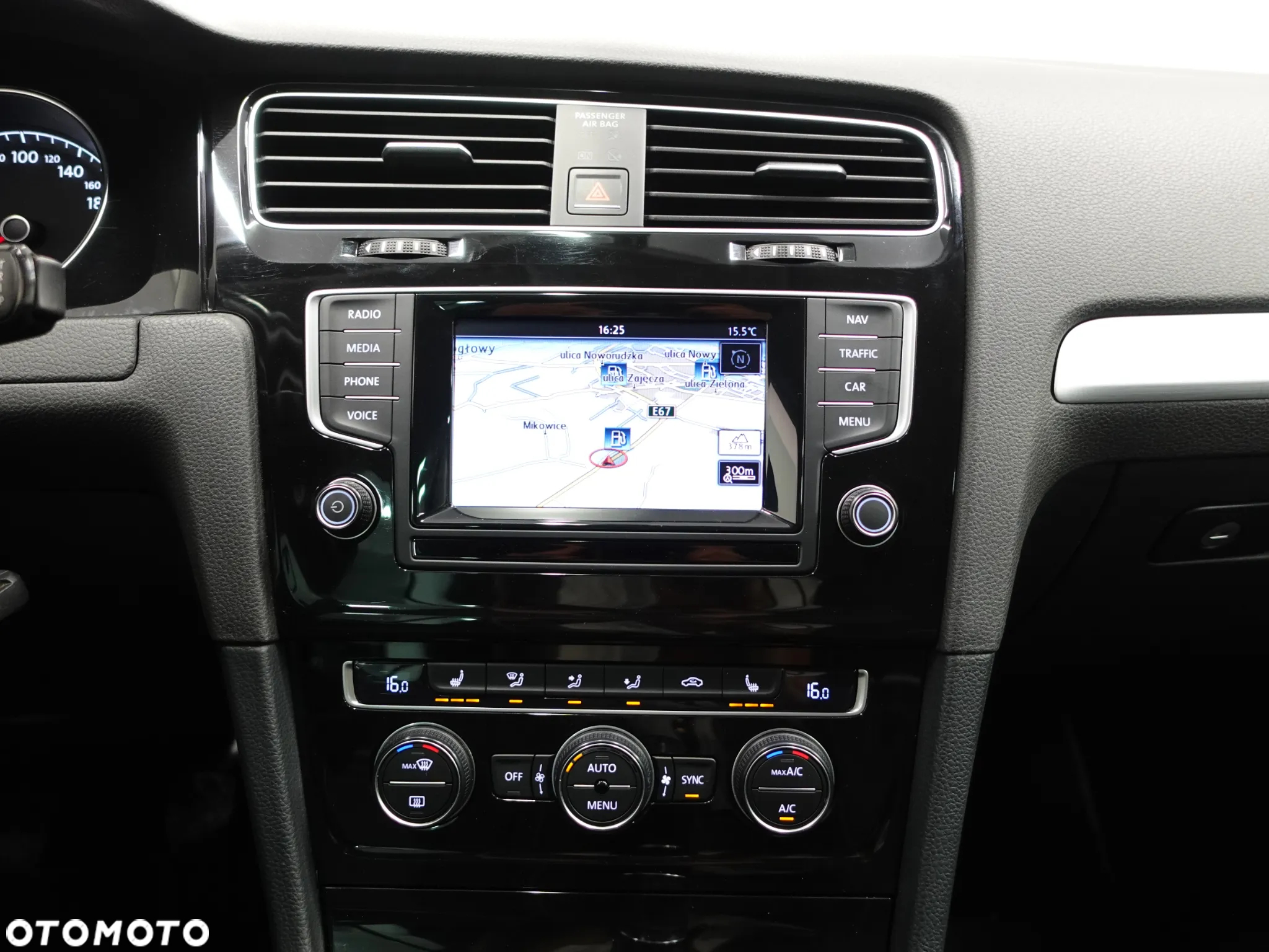 Volkswagen Golf 1.6 TDI 4Motion BlueMotion Technology Cup - 32