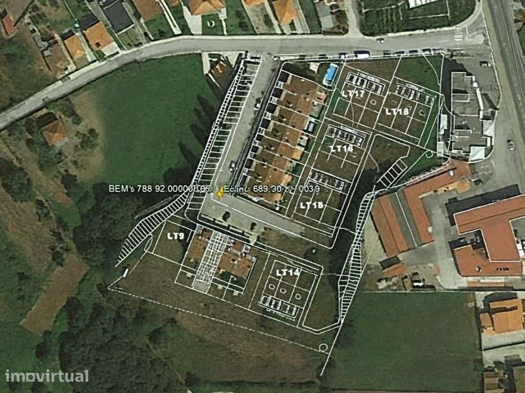 Conjunto de 5 Lotes para habitação em Valença - Grande imagem: 2/3
