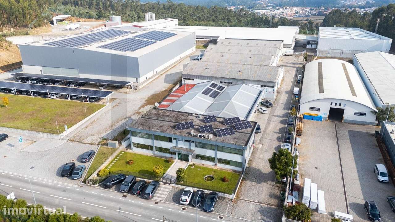 Armazem / Pavilhão para arrendamento em Castelo da Maia - Grande imagem: 2/18