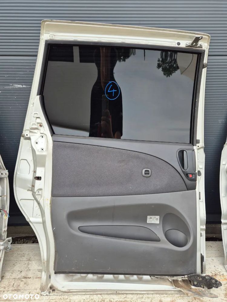 PREVIA II DRZWI BŁOTNIK KLAPA ZDERZAK SZYBA FOTEL CHŁODNICA WODY WZMOCNIENIE WENTYLATOR CHŁODNICY - 31