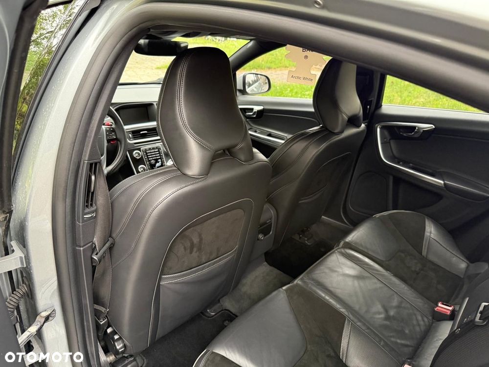 Volvo S60 D4 Drive-E R-Design Summum - 38