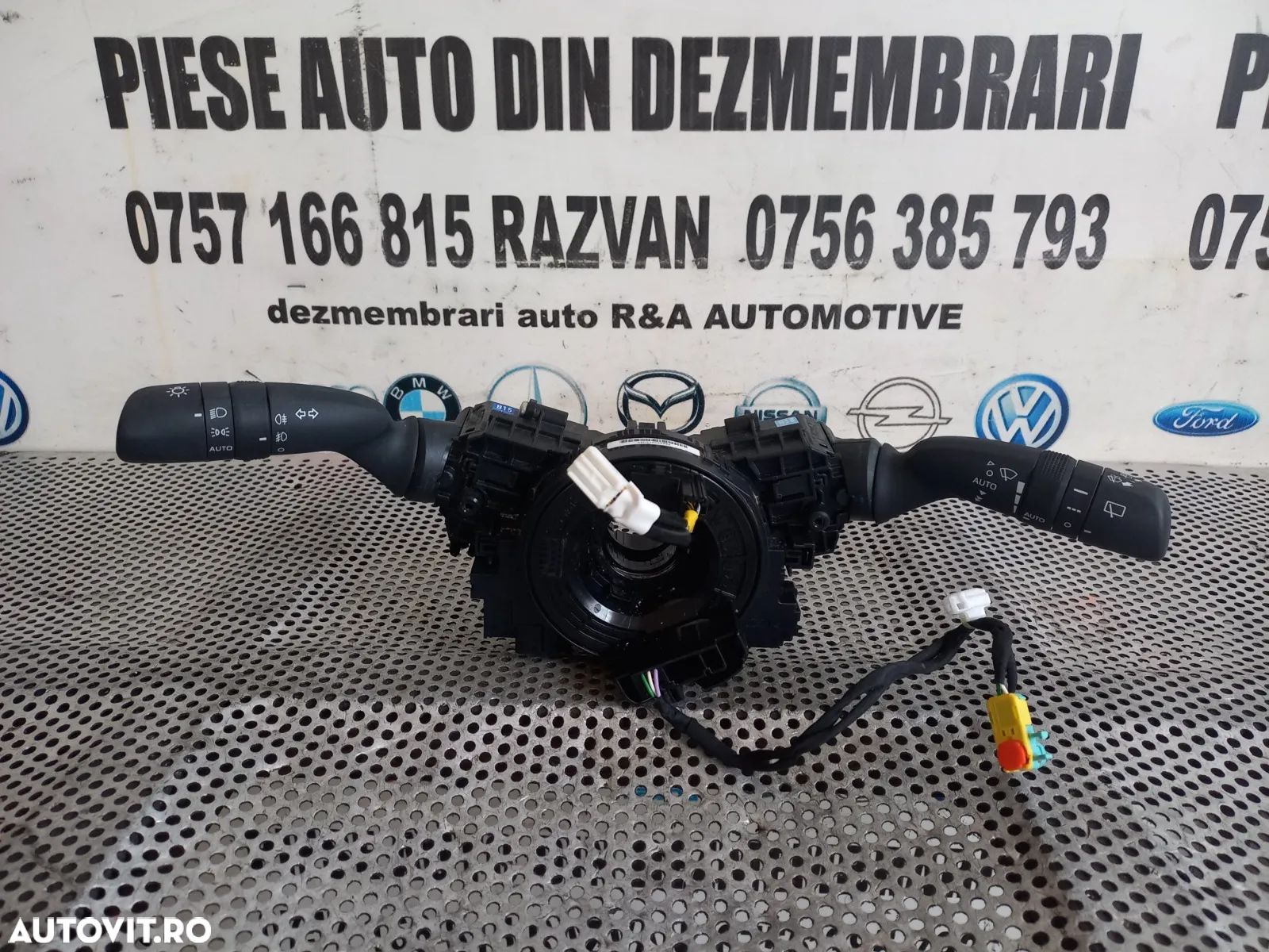 Banda Spira Spirala Volan Airbag Bloc Lumini Maneta Stergatoare Semnalizare Toyota Yaris Cross Yari - 1