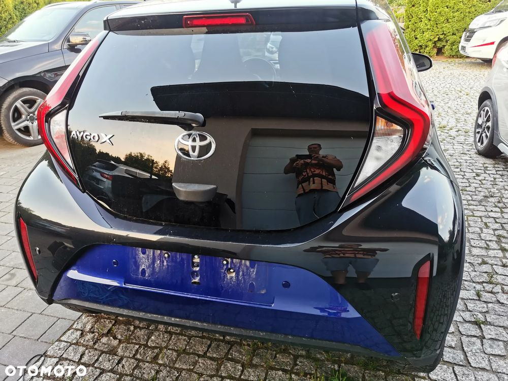 Toyota Aygo X S-CVT Limited - 3
