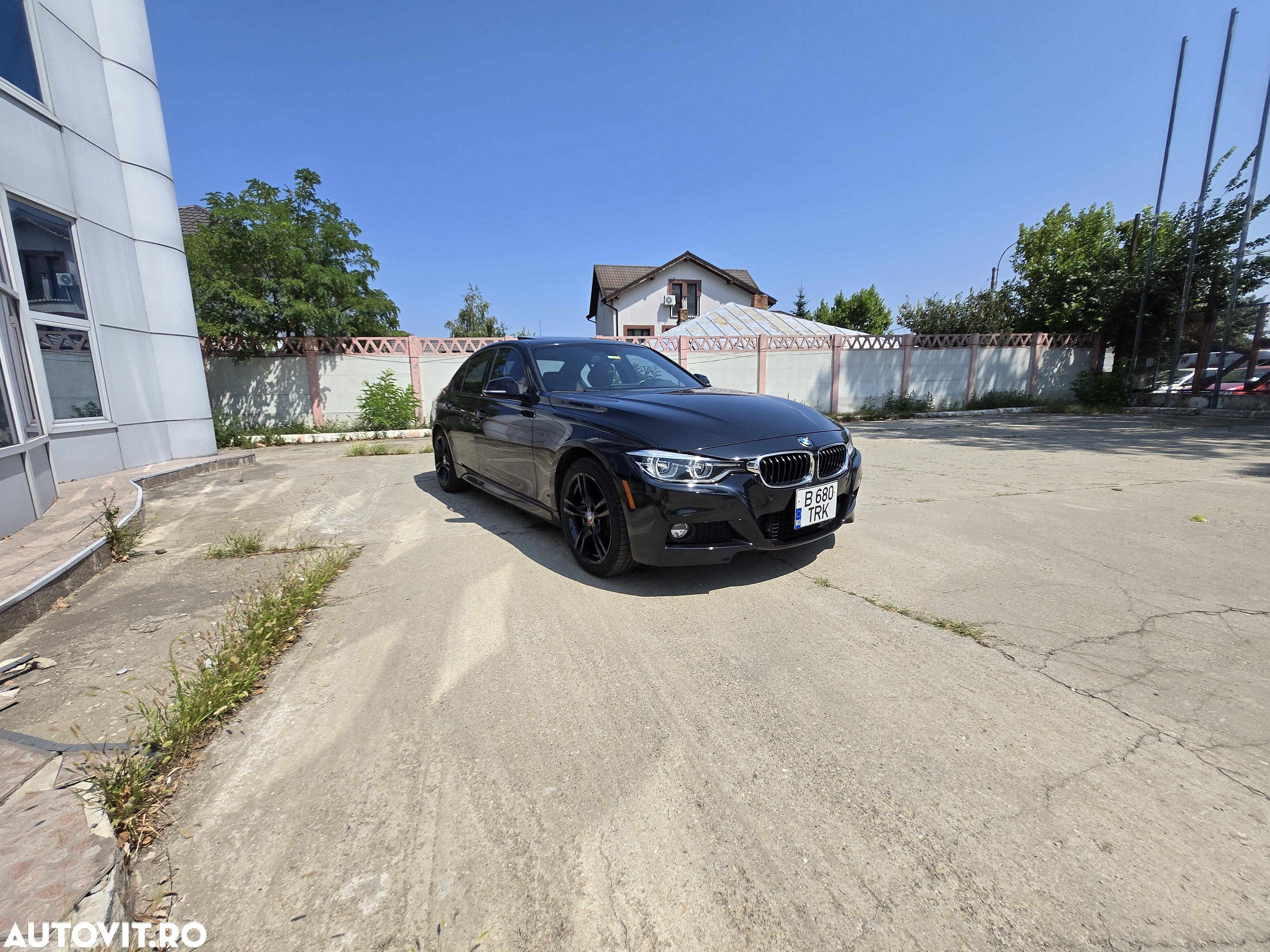 BMW Seria 3 330i xDrive AT M Sport - 10