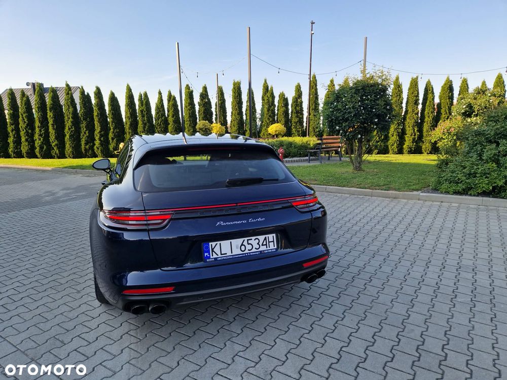 Porsche Panamera Turbo - 20