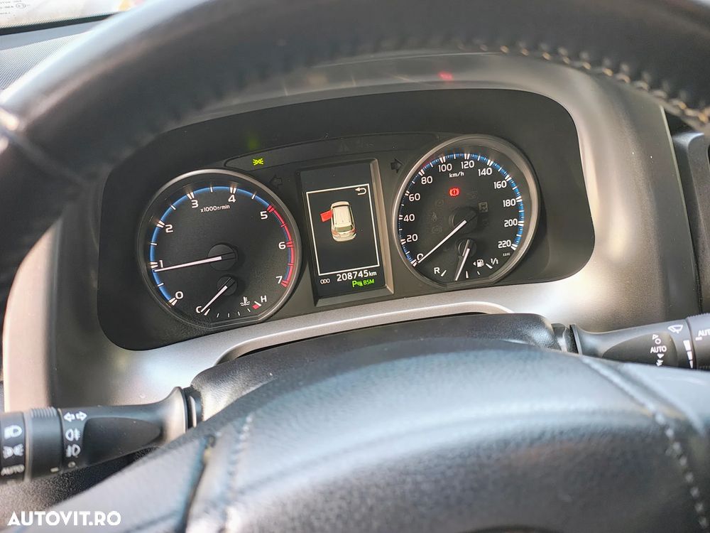 Toyota RAV4 2.0 D-4D 4x2 Start-Stop Executive - 9