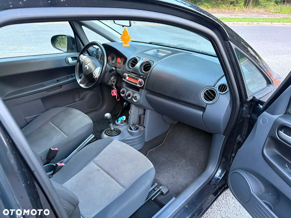 Mitsubishi Colt - 6