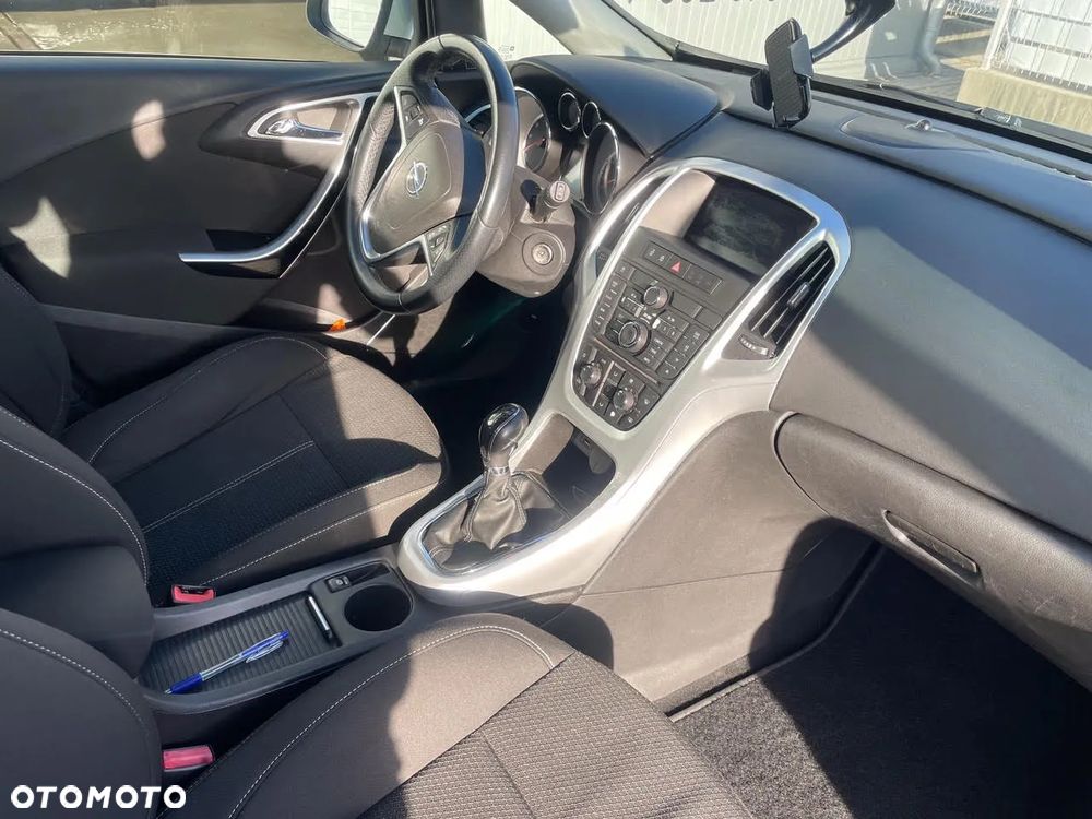 Opel Astra 1.6 Cosmo - 9