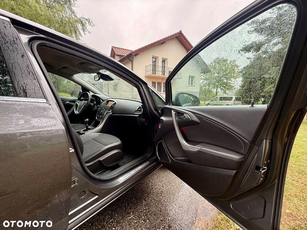 Opel Astra 1.7 CDTI Cosmo - 32