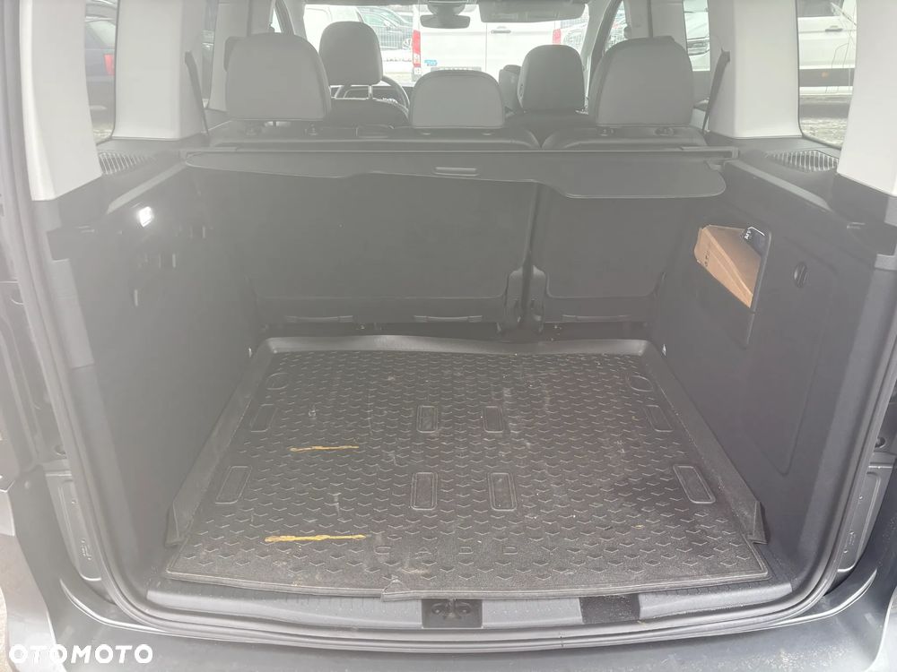 Volkswagen Caddy 2.0 TDI Style DSG - 9