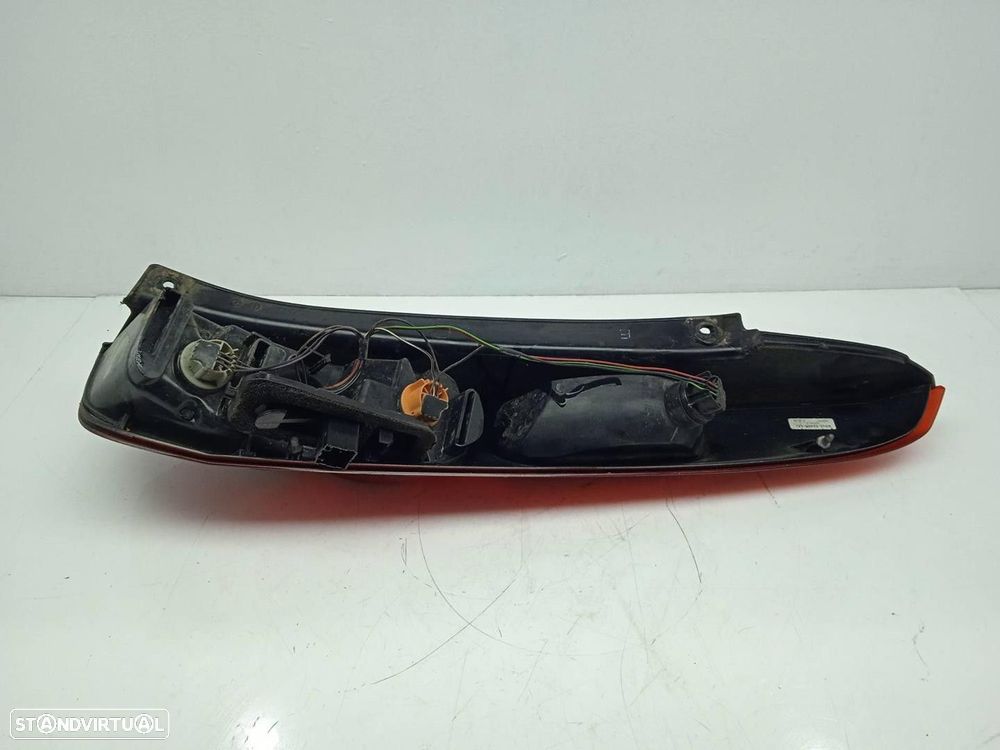 FAROLIM TRASEIRO ESQUERDO FORD FIESTA V 2008 - 4