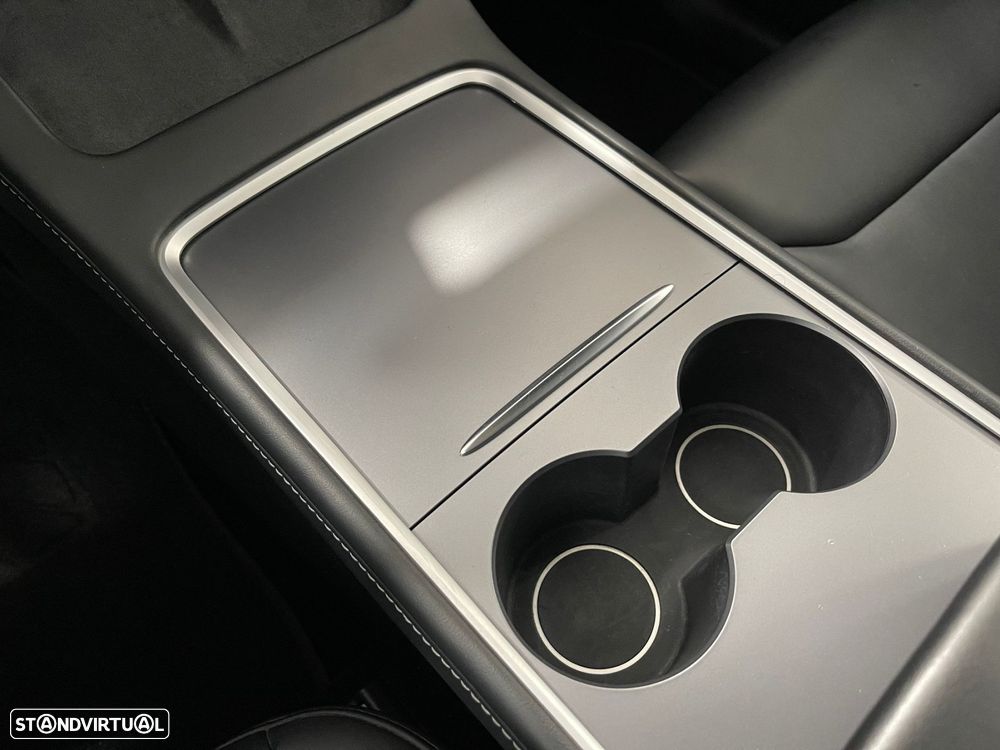 Tesla Model Y Performance Dual Motor AWD - 47