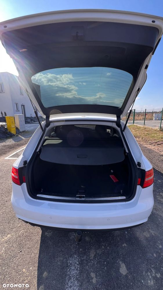 Audi A4 Avant - 10