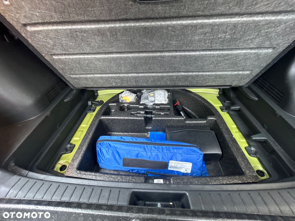 Hyundai Kona 1.6 T-GDI DCT 4WD Premium - 11