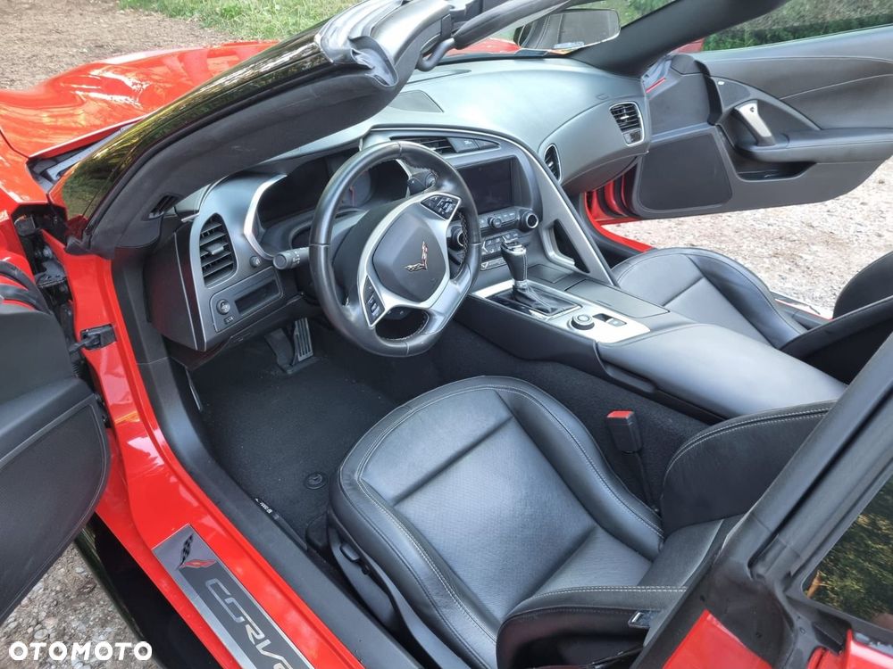 Chevrolet Corvette - 24
