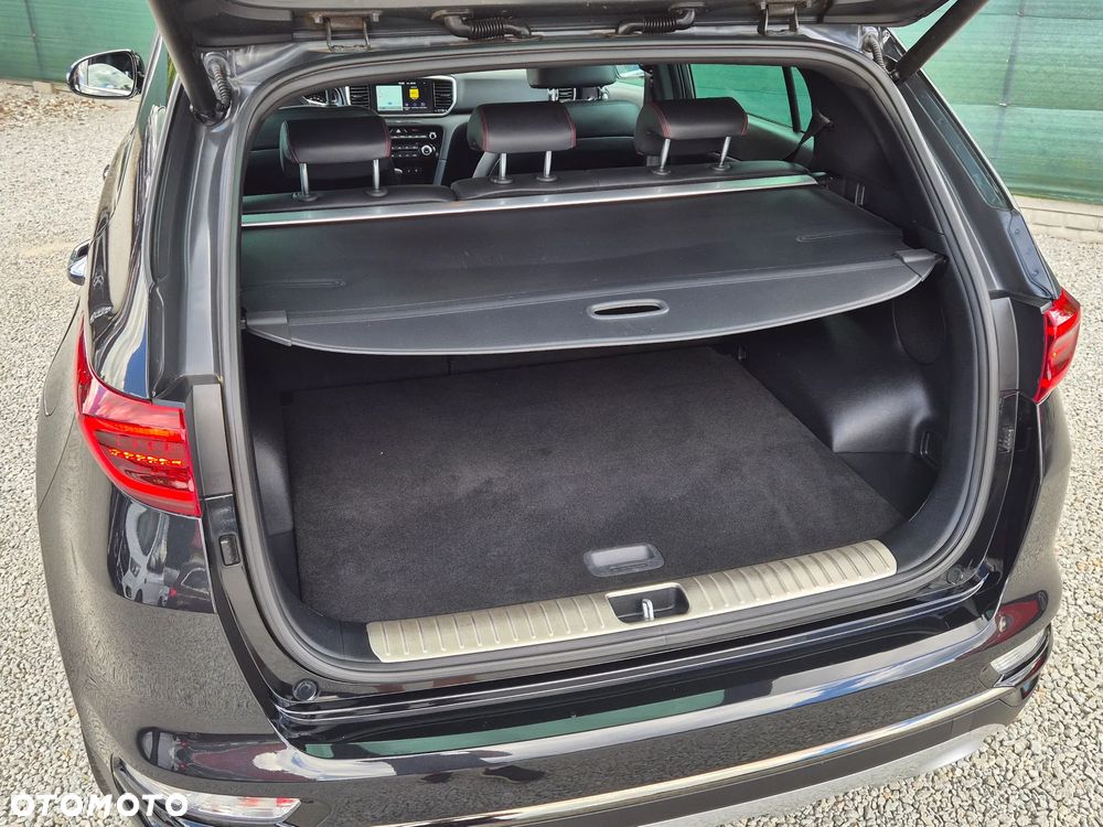 Kia Sportage 2,0 CRDI AWD GT Line - 32