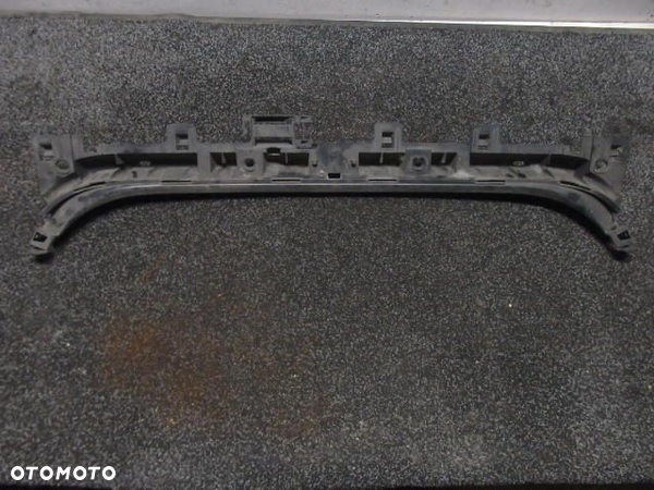 BMW E90 SEDAN ŚLIZG ZDERZAKA TYŁ TYLNEGO MOCOWANIE 7058522 RAF-AUTO CZĘŚCI BMW
