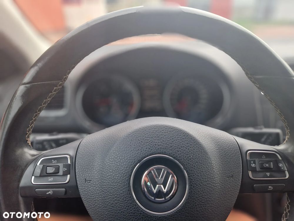 Volkswagen Golf 1.6 TDI DPF MATCH - 9
