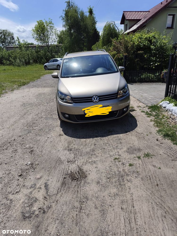 Volkswagen Touran - 23