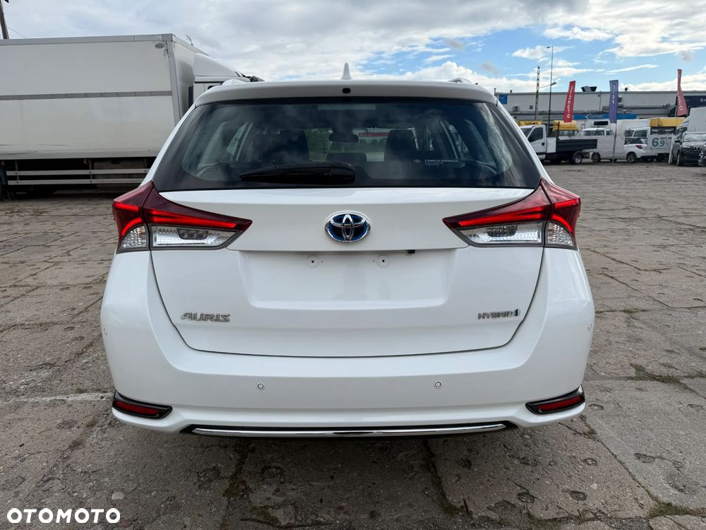 Toyota Auris 1.8 HSD Luna - 5