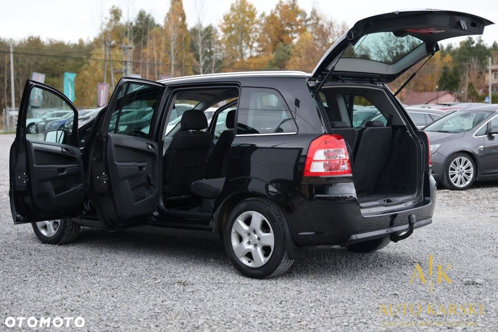 Opel Zafira - 19