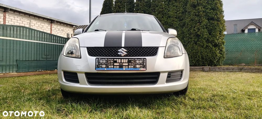 Suzuki Swift 1.3 Sunlight Edition - 4