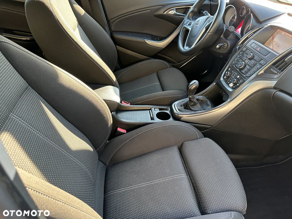 Opel Astra 1.4 Turbo Innovation - 21