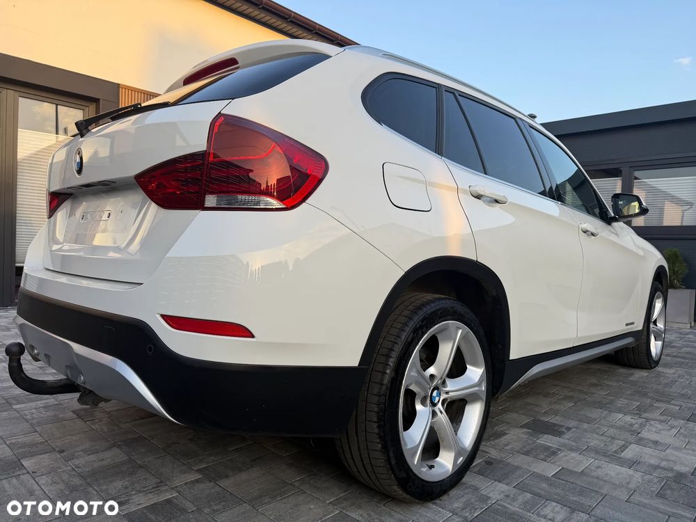 BMW X1 xDrive20d xLine - 12