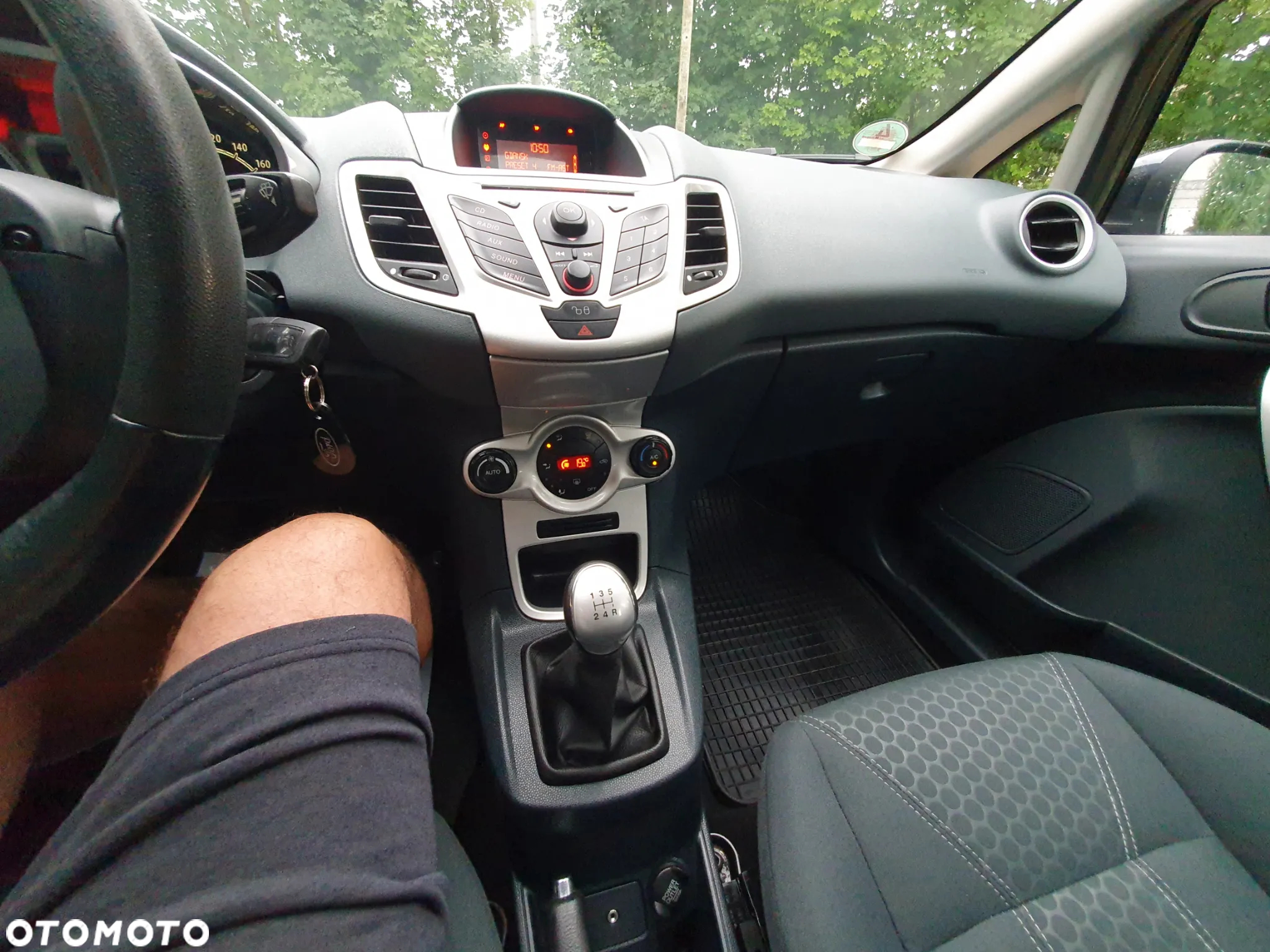 Ford Fiesta 1.4 Ghia - 17