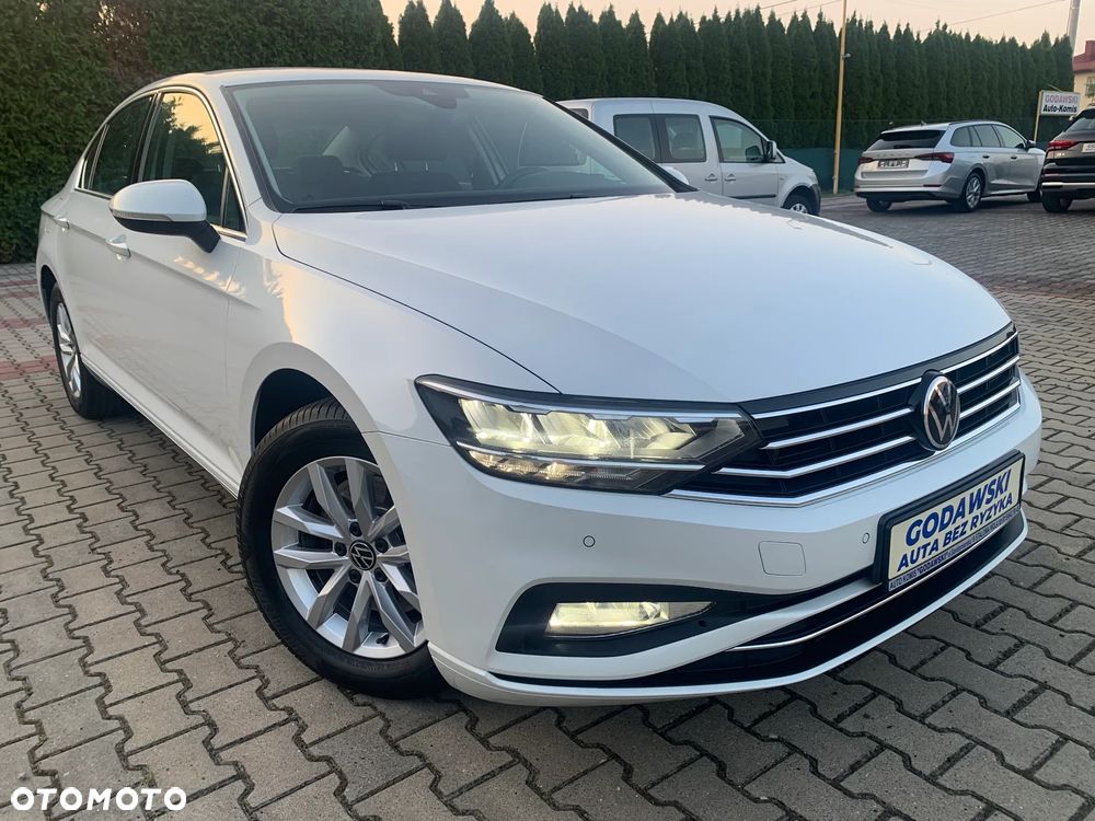 Volkswagen Passat 2.0 TDI EVO Business DSG - 2