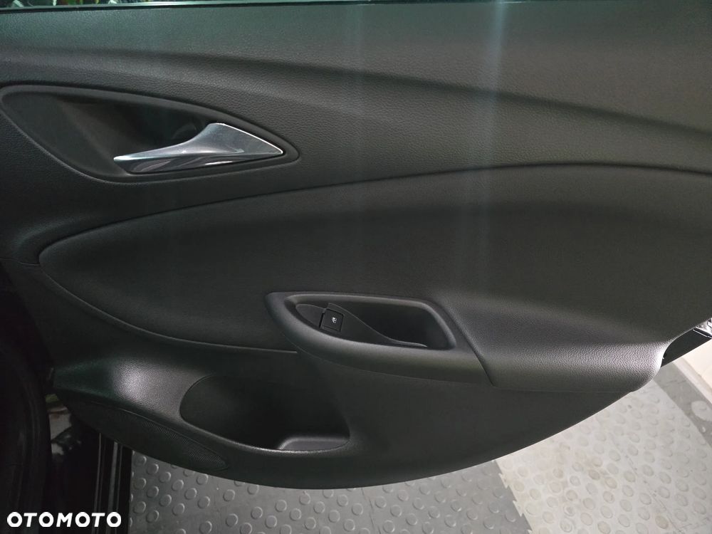 Opel Astra - 18