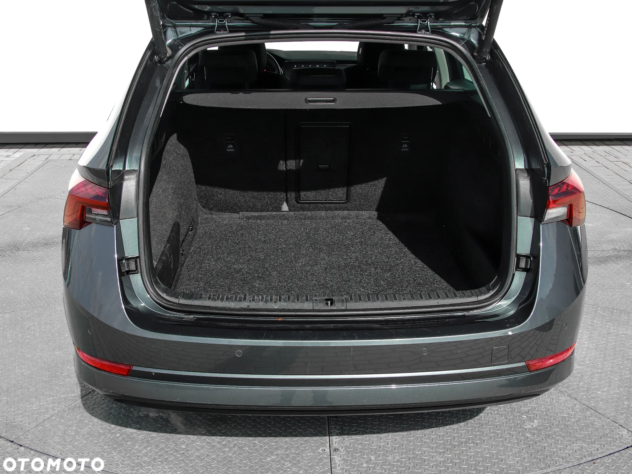 Skoda Octavia 2.0 TSI 4x4 Style DSG - 9