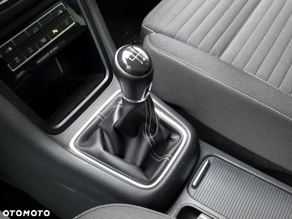 Volkswagen Sharan 2.0 TDI Highline - 24