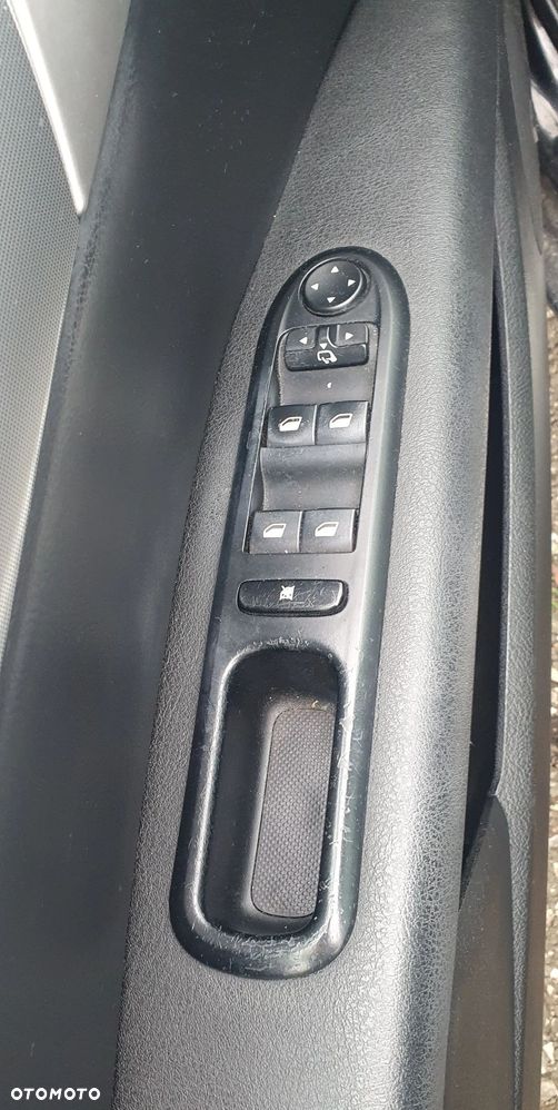 Peugeot 407 - 9