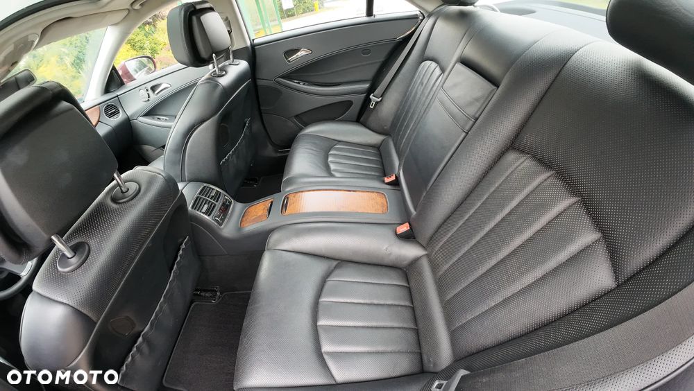 Mercedes-Benz CLS 500 - 11
