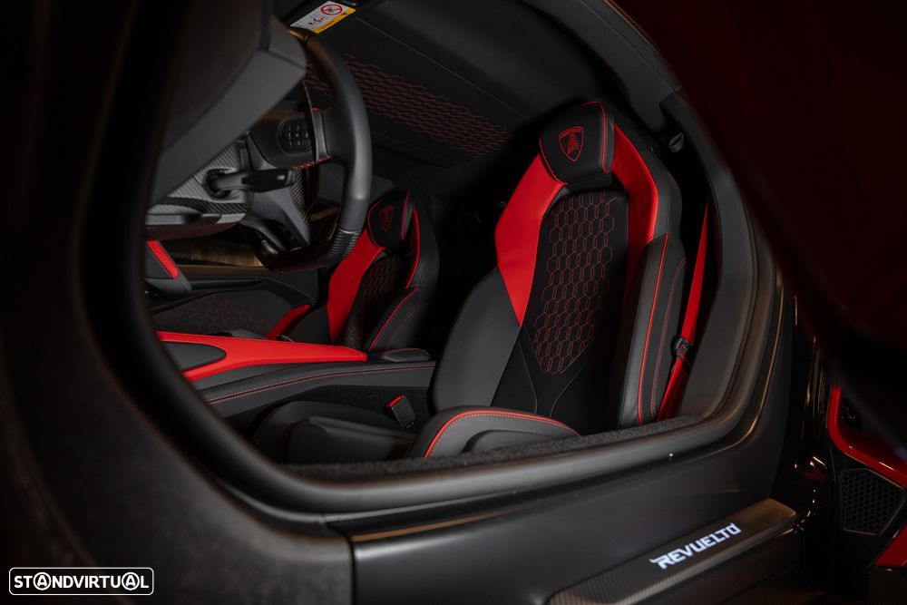 Lamborghini Revuelto 6.5 V12 - 23