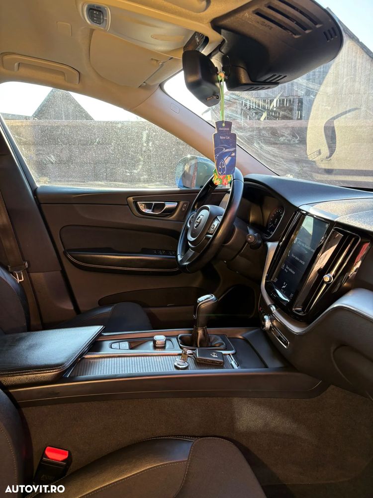 Volvo XC 60 D3 R-Design - 26