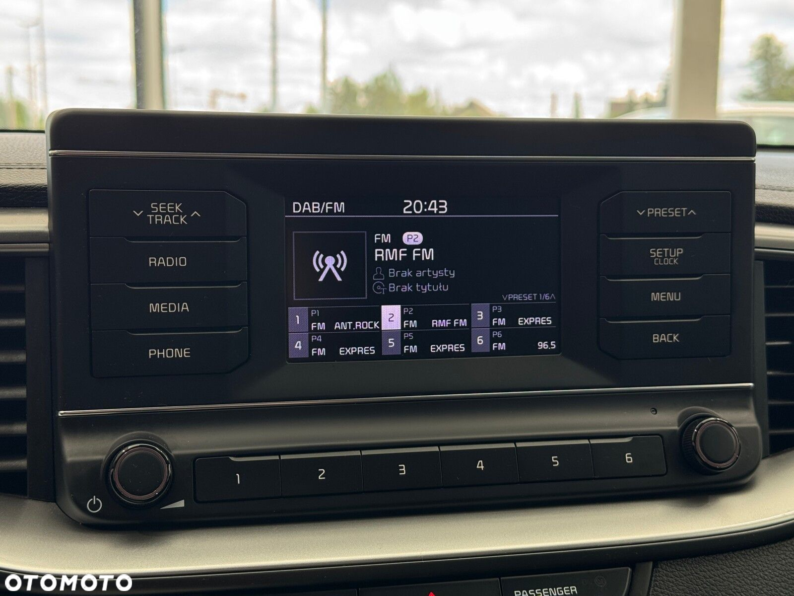 Kia Ceed - 27