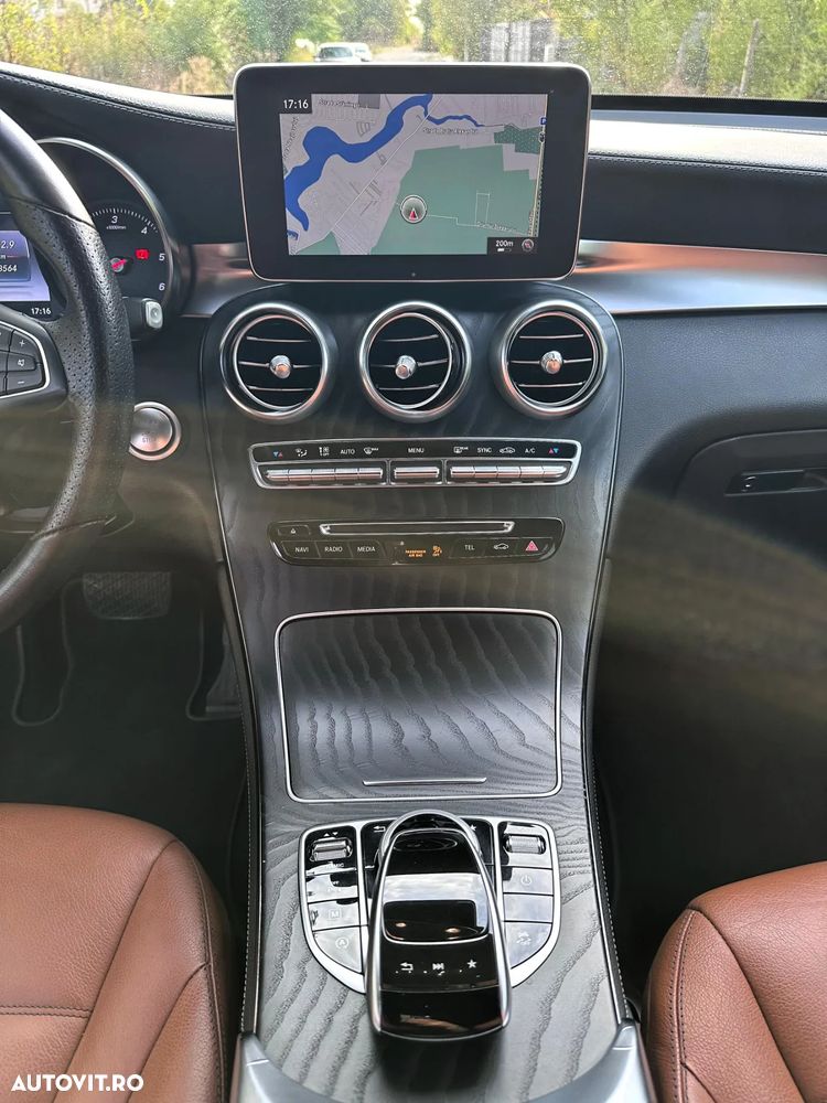 Mercedes-Benz GLC 250 d 4MATIC - 11