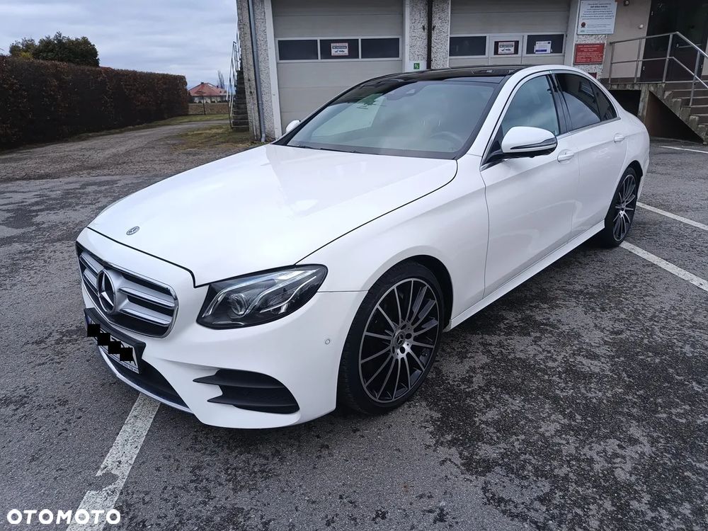 Mercedes-Benz Klasa E 220 d 4-Matic 9G-TRONIC - 3
