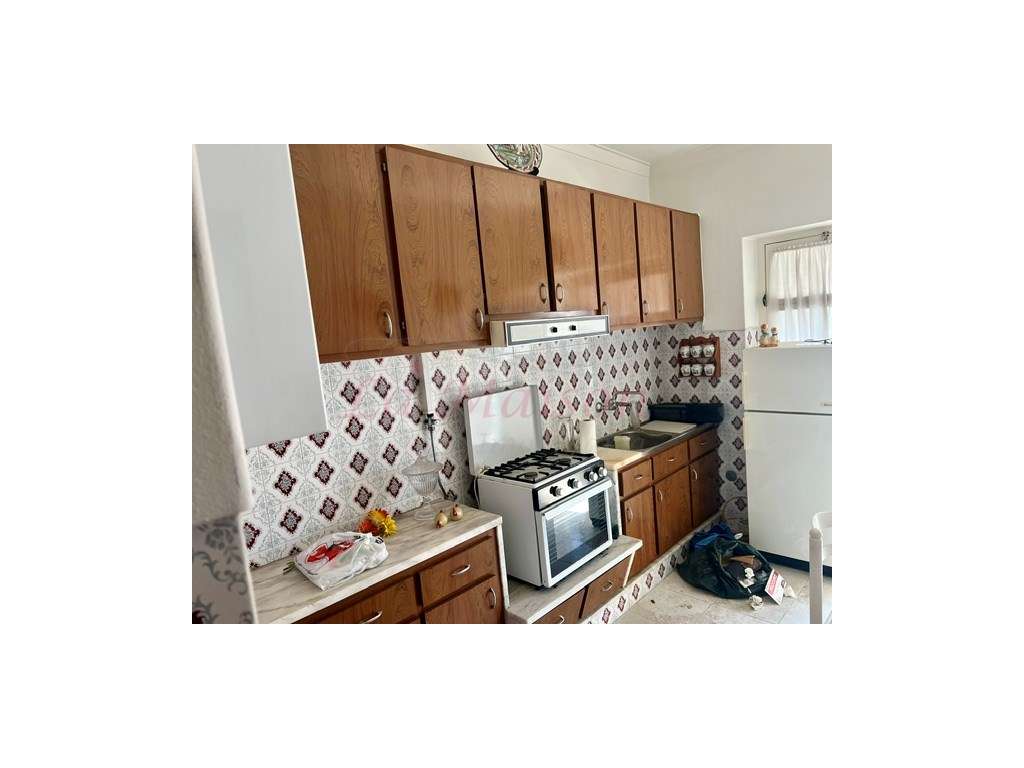 Apartamento T1 em Almada - Grande imagem: 2/19